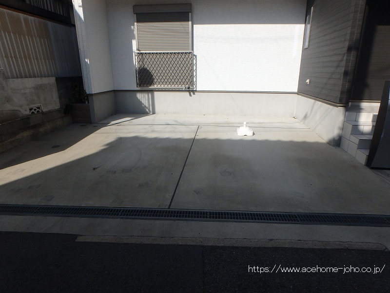 駐車場は並列2台可