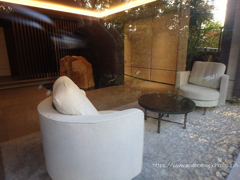 エントランスホール