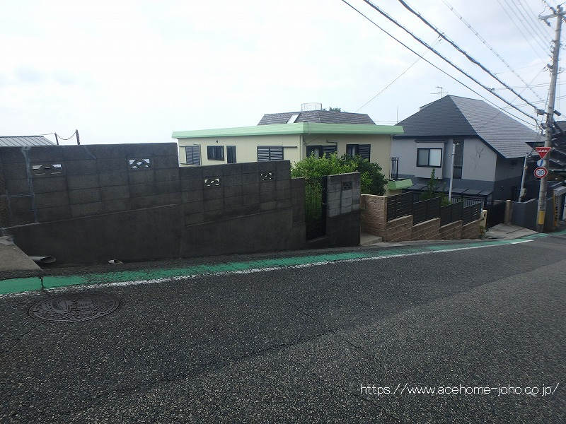北側より