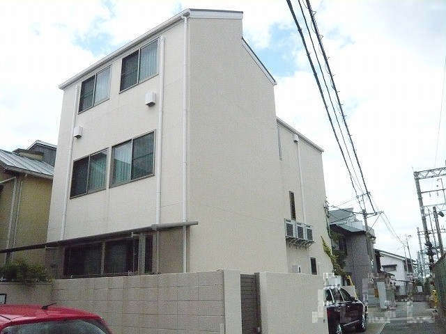 北東側より