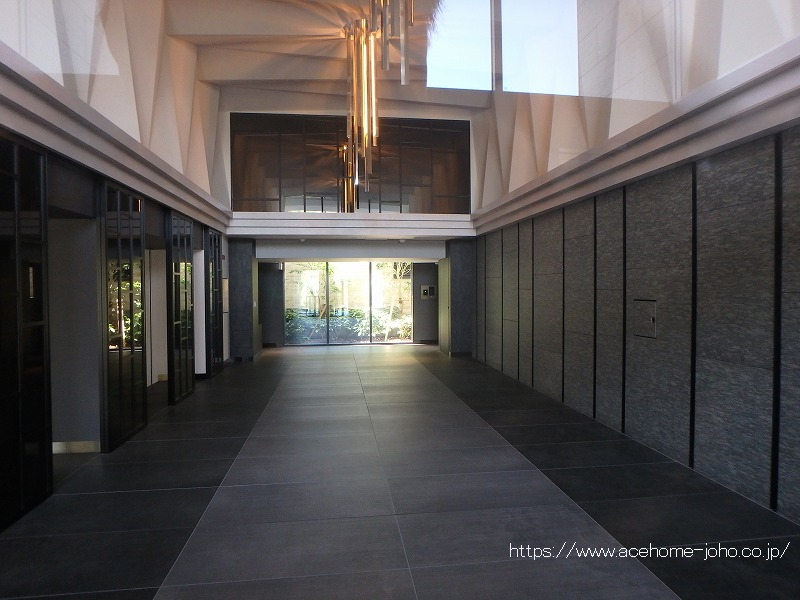 エントランス内ホール