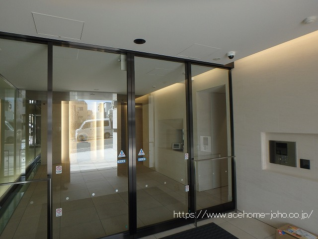 エントランス内