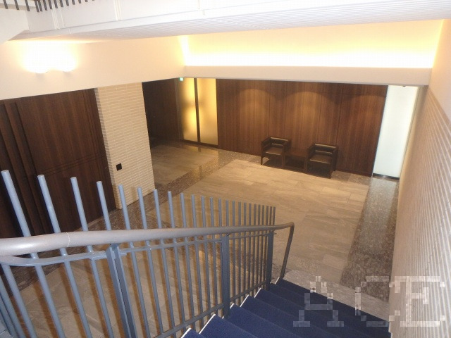 エントランス内ホール