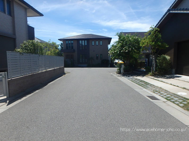 東側公道