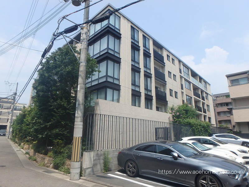 建物外観／南東側より