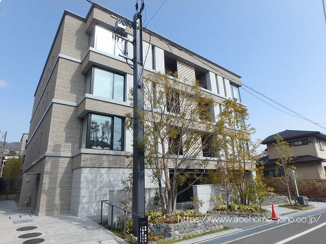 建物外観／南西側より