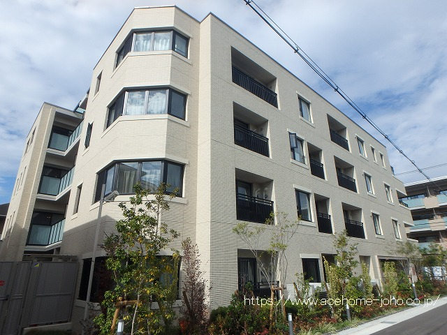 建物外観／南東側より