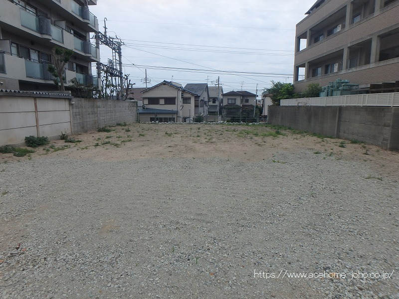 北側より