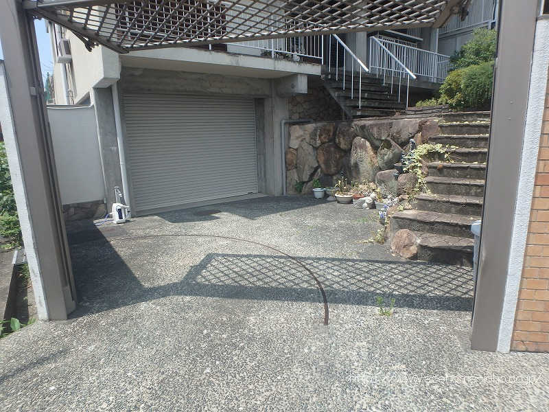 南東側より