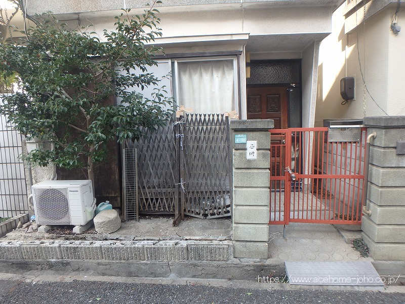 南側より