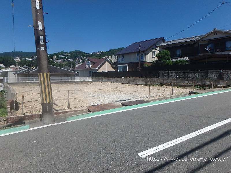 南東側より