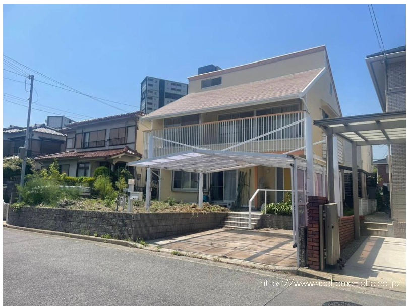 南東側より