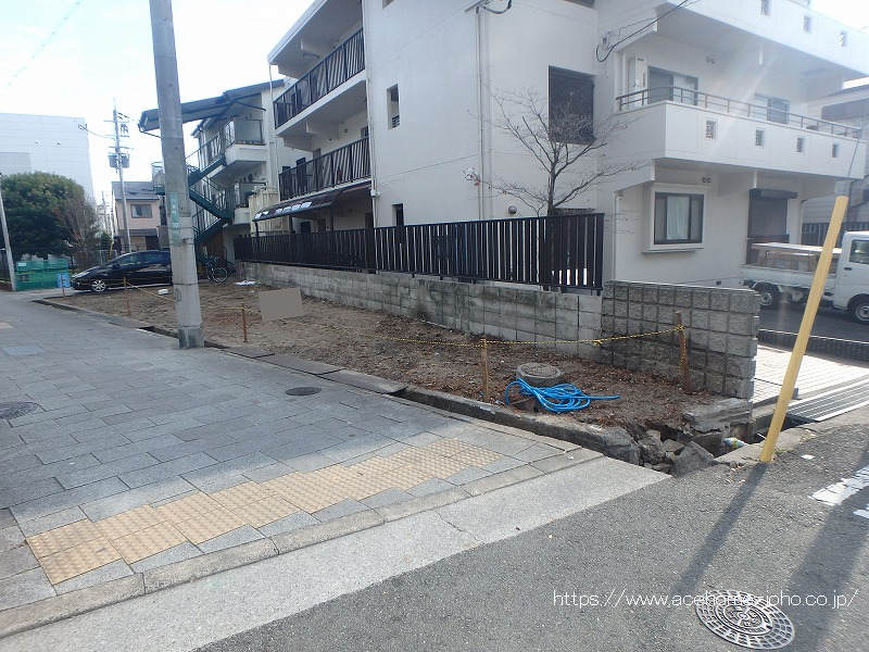 北西側より