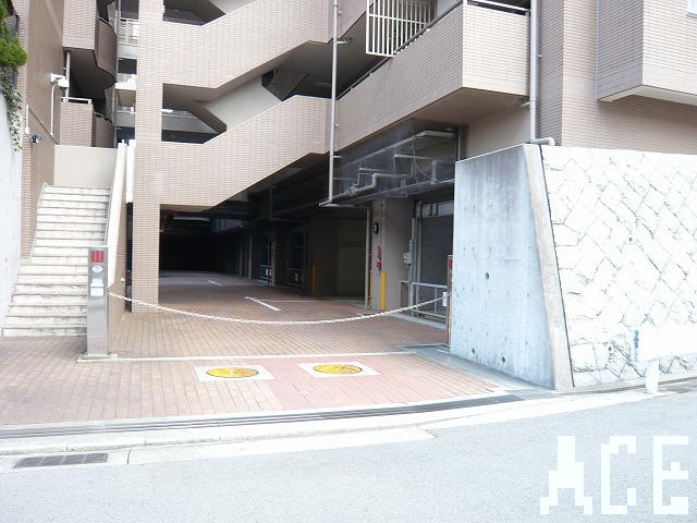 駐車場入口