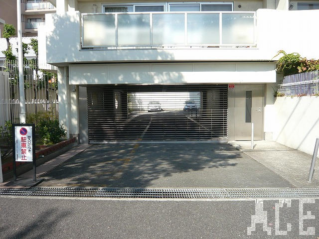 駐車場入口