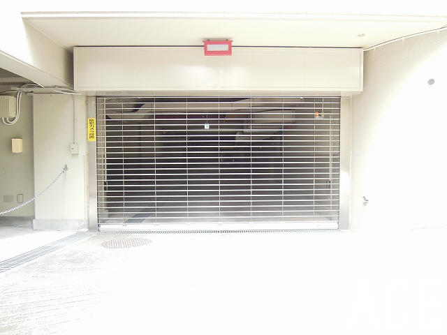 駐車場入口