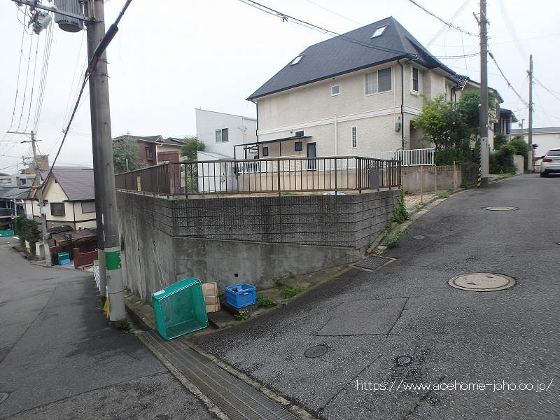 北西側より