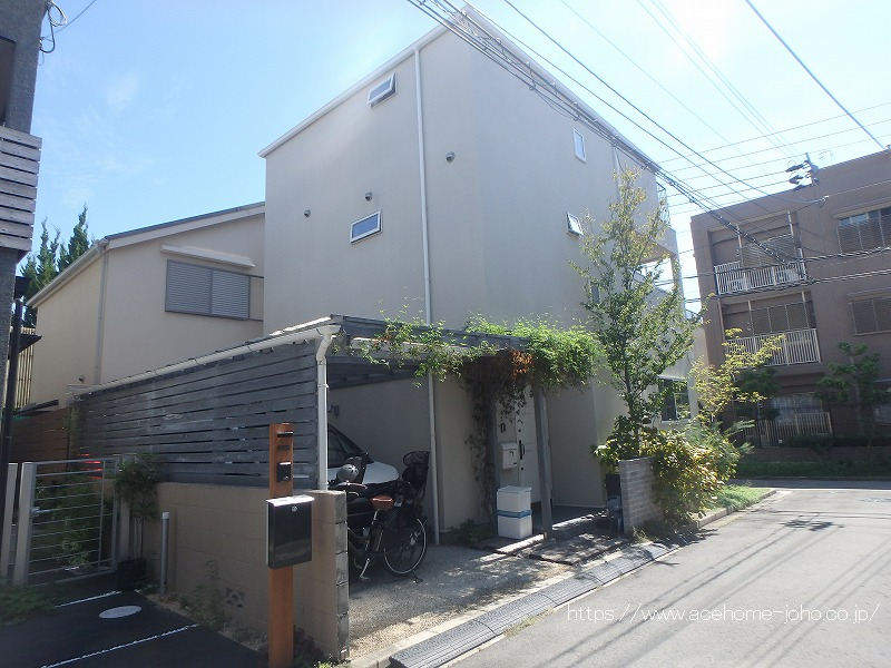 北西側より