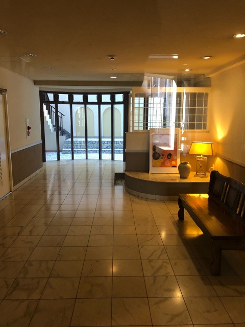 エントランス内