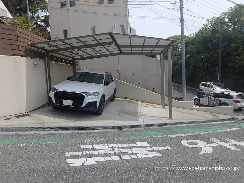 駐車場は並列２台可