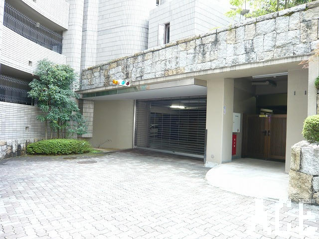 駐車場入口